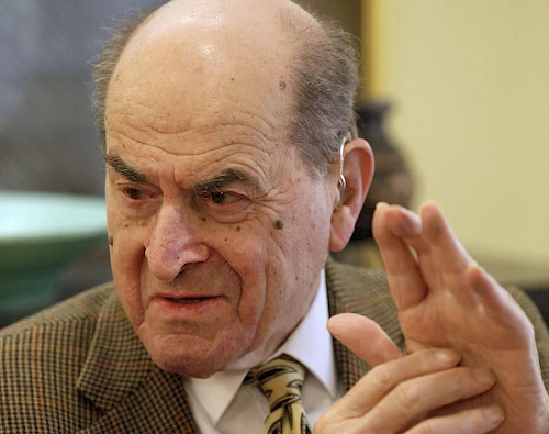 Afbeelding: Henry Heimlich overleden (dr-henry-heimlich-f32aecbdcc34af4f.jpg)